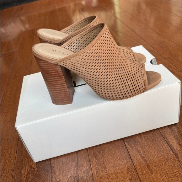 ALDO Nude Block Heels 8.5 - Picture 2 of 7